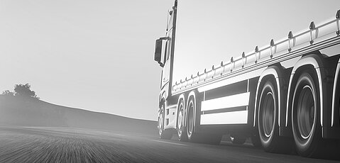 Systemlösungen für LKW/ Trailer und Busse Systemlösungen für LKW/ Trailer und Busse